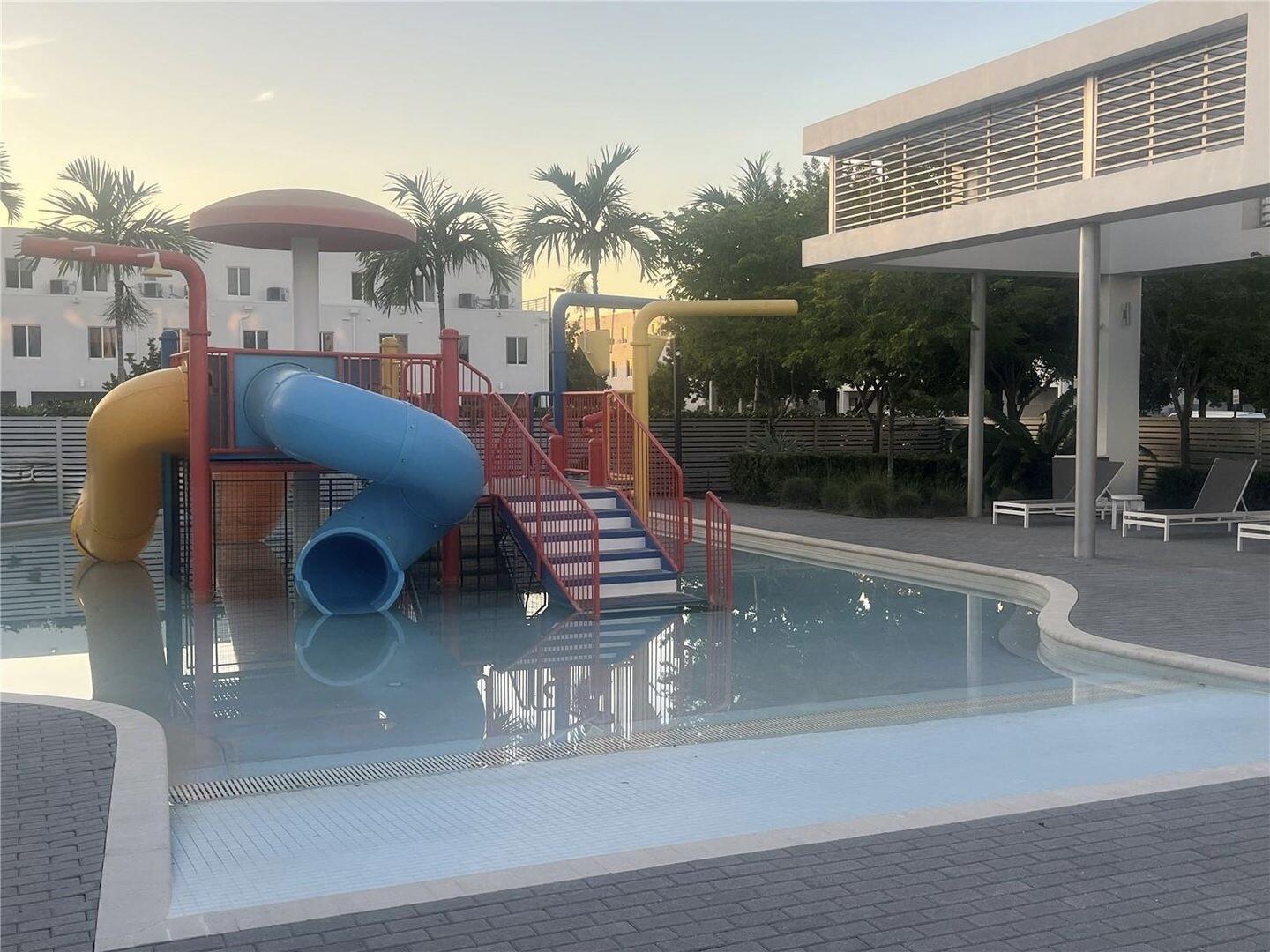 6415 Northwest 102nd Path, Unit 201 Miami, FL 33178 - Photo 30 of 38 IMG_9854