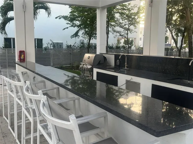 $565,000 | 6415 Northwest 102nd Path, Unit 201, Miami, FL 33178