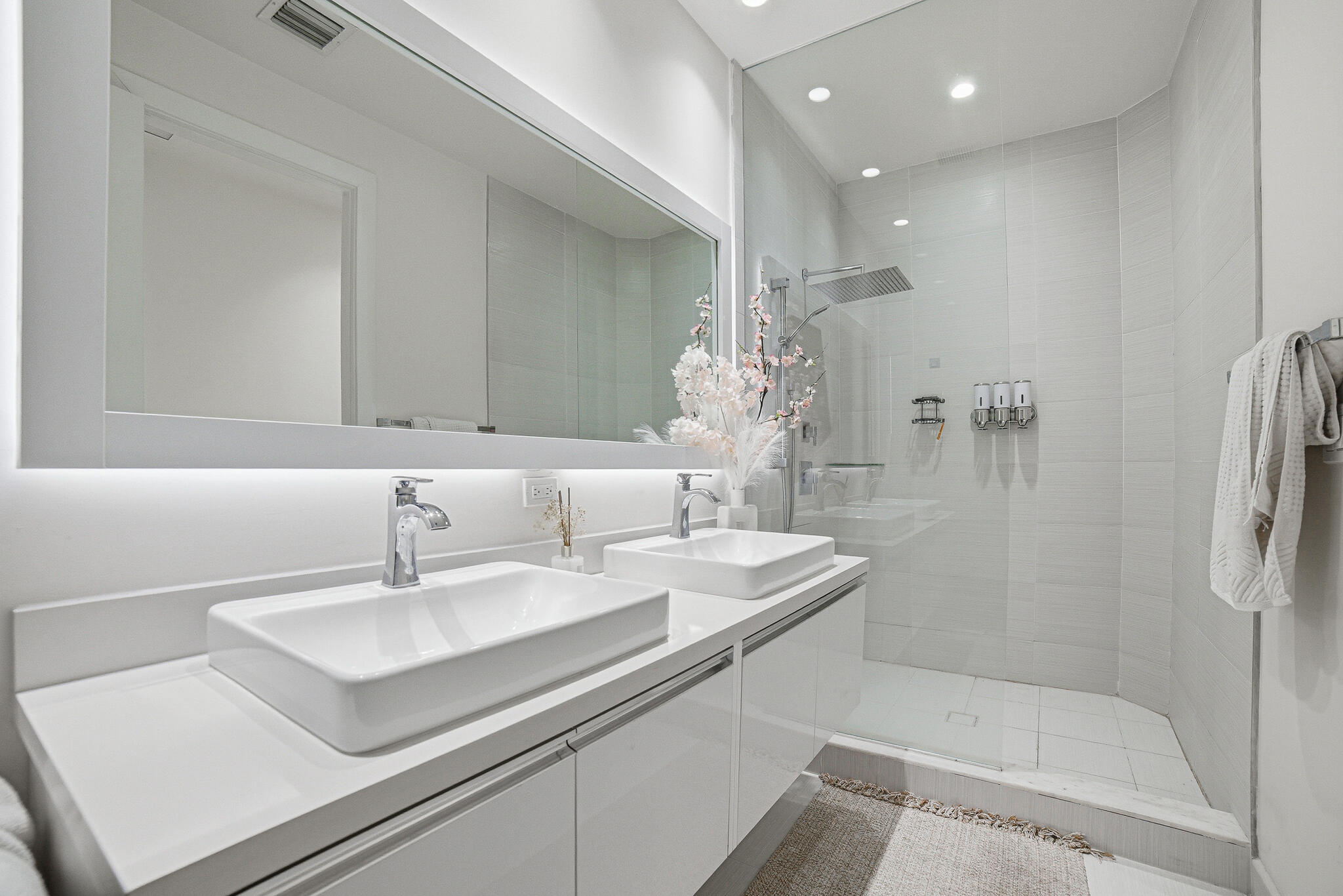 6415 Northwest 102nd Path, Unit 201 Miami, FL 33178 - Photo 9 of 38 Bedroom1-Bathroom-B