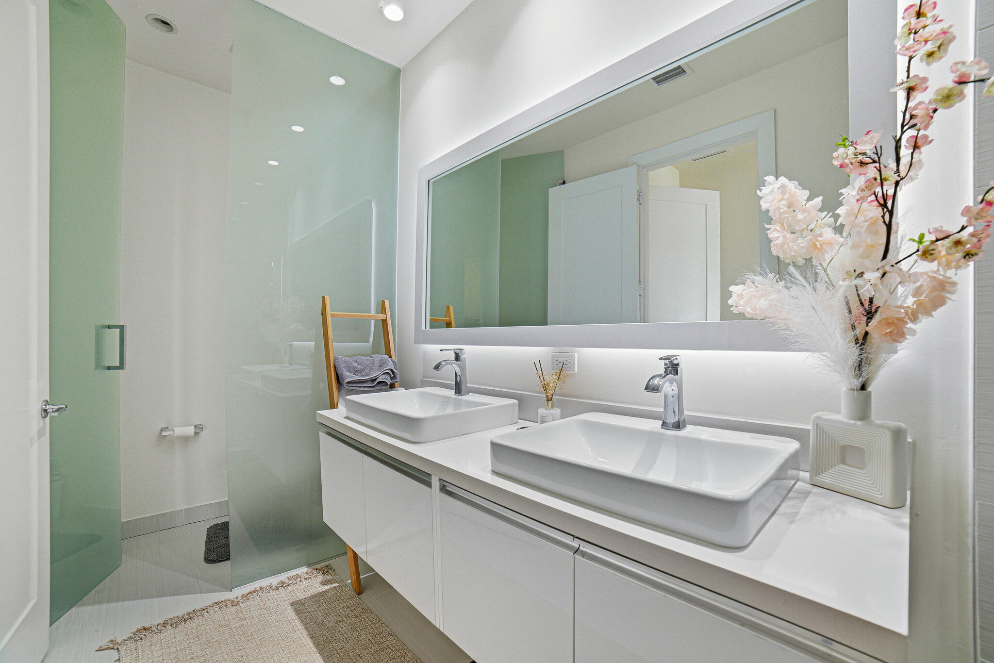 6415 Northwest 102nd Path, Unit 201 Miami, FL 33178 - Photo 10 of 38 Bedroom1-Bathroom-C