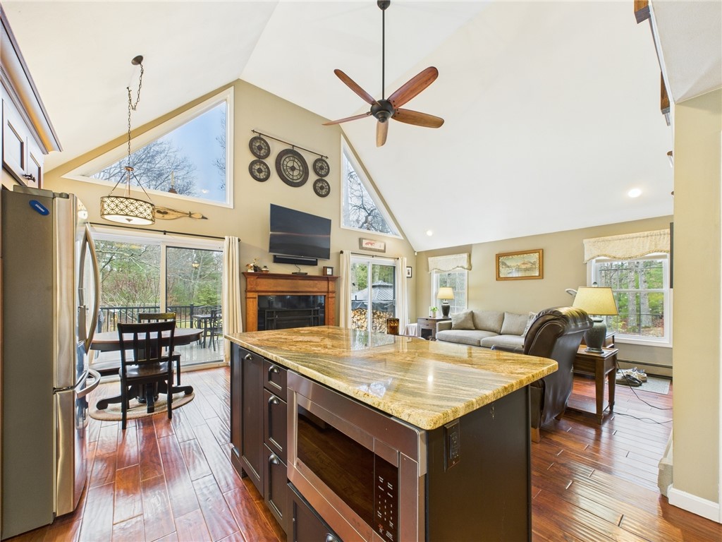 92 Black Plain Road Exeter, RI 02822 - Photo 6 of 36