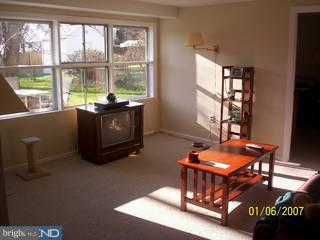 2926 Senak Road Roslyn, PA 19001 - Photo 3 of 5 Gallery Image 3
