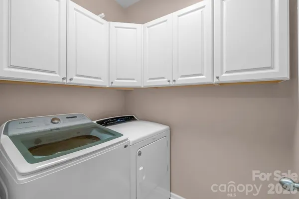$535,000 | 1710 Yellow Daisy Drive, Matthews, NC 28104