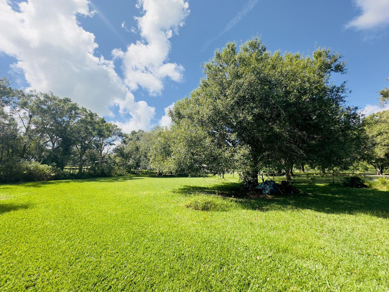 10425 Okeechobee Road Fort Pierce, FL 34945 - Photo 11 of 35 20241001204834991252000000-o