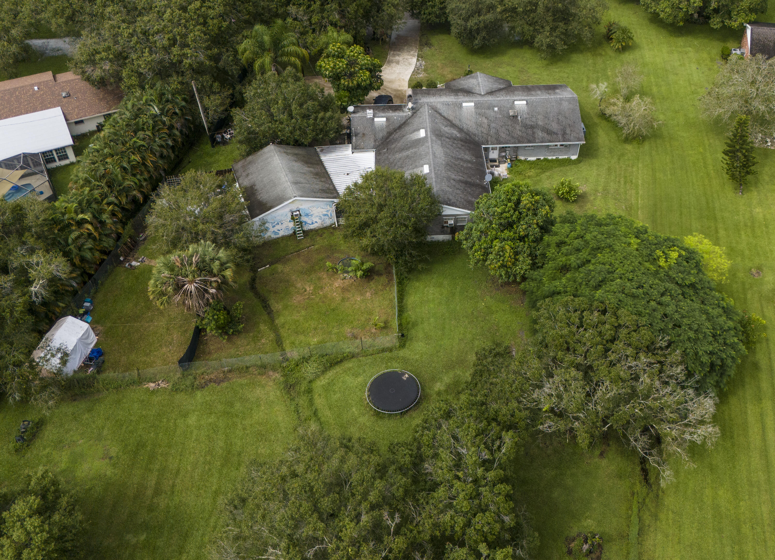 10425 Okeechobee Road Fort Pierce, FL 34945 - Photo 4 of 35 TR10425OkeechobeeRd-0003