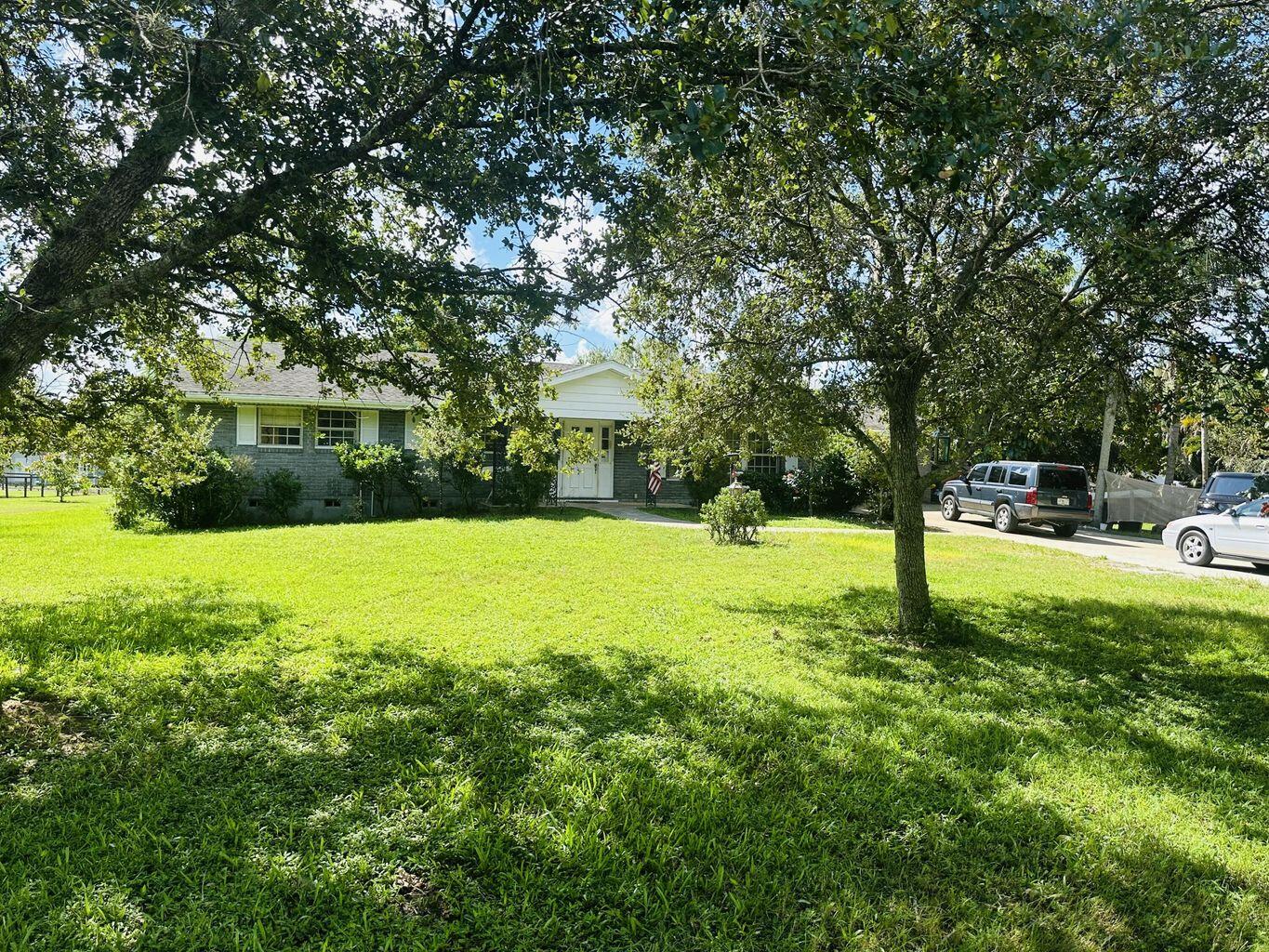 10425 Okeechobee Road Fort Pierce, FL 34945 - Photo 8 of 35 20241001204804445653000000-o