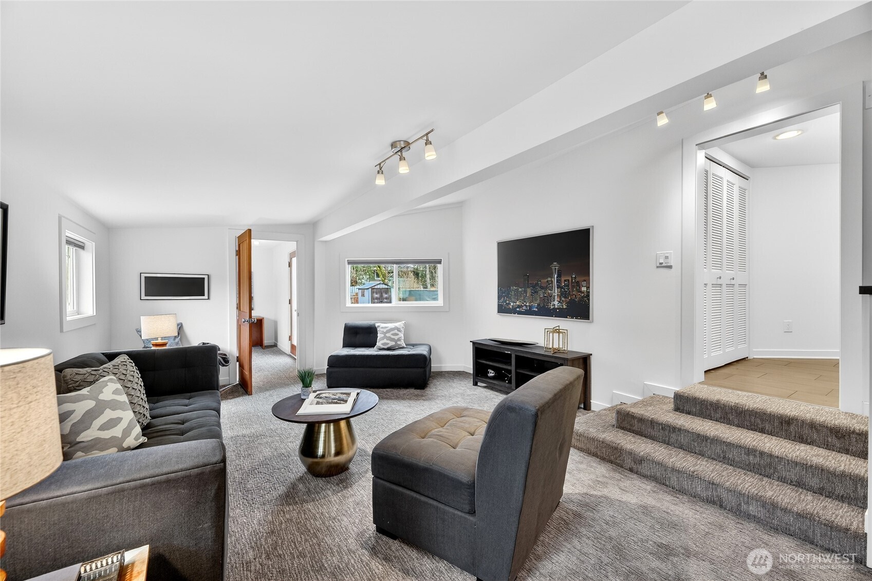 3528 Southwest 98th Street Seattle, WA 98126 - Photo 8 of 35