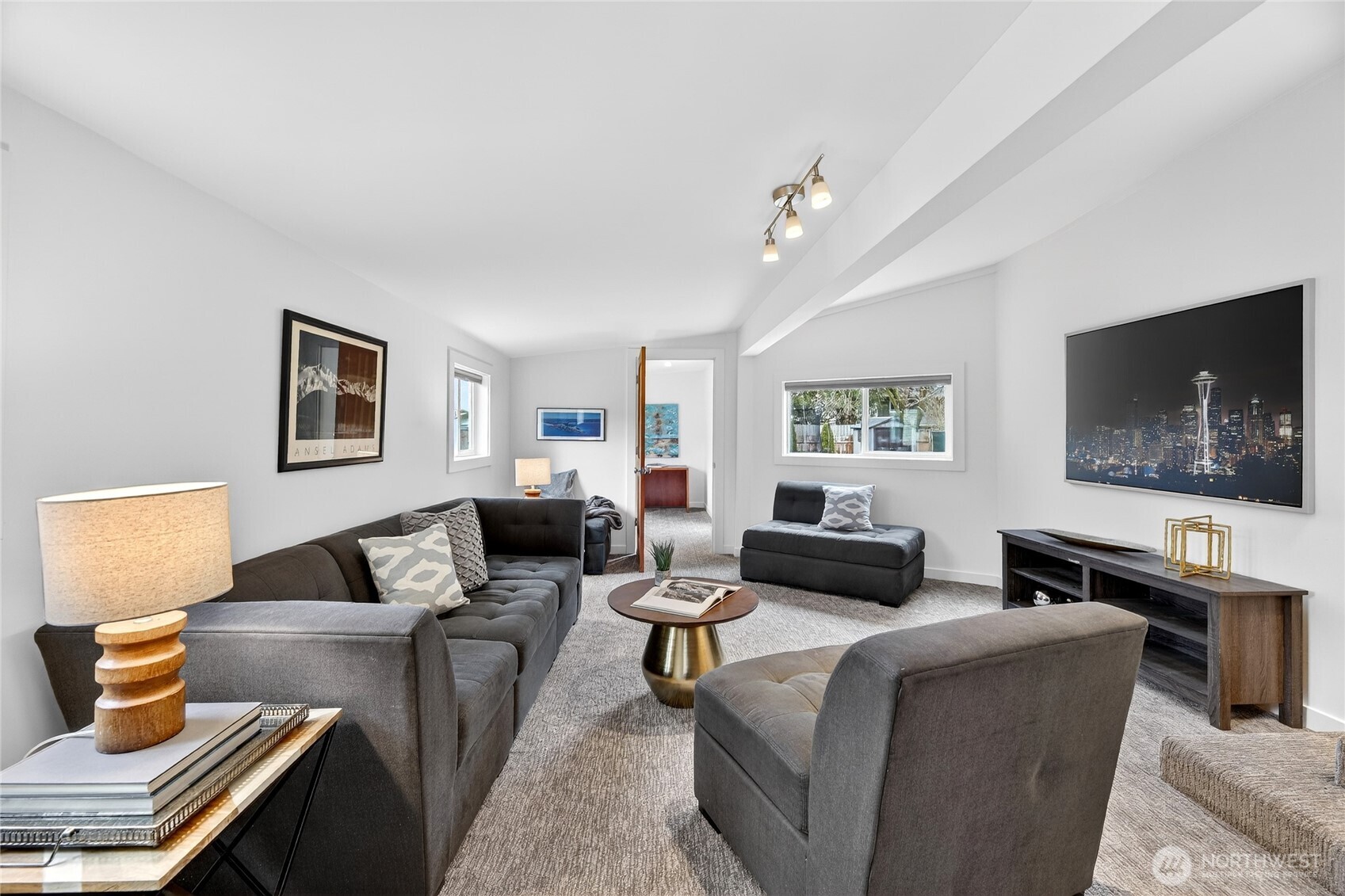 3528 Southwest 98th Street Seattle, WA 98126 - Photo 9 of 35