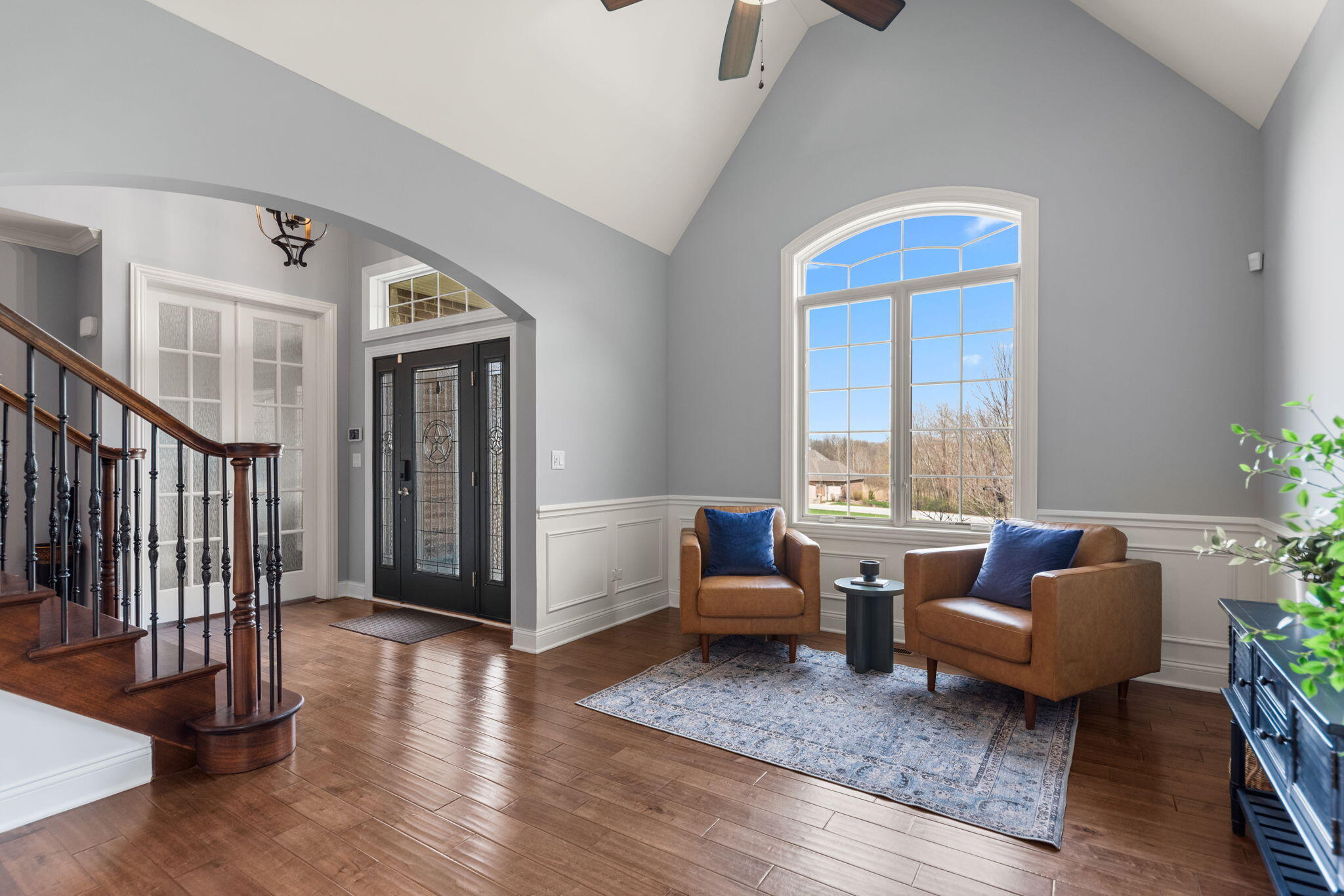9080 Winding Trail St. John, IN 46373 - Photo 6 of 34 a living room with furniture and wooden floor