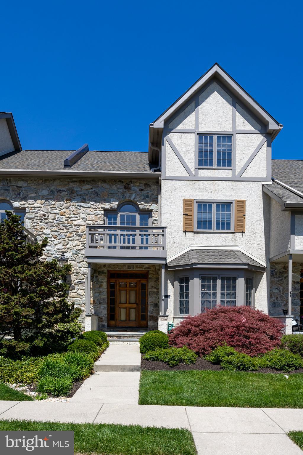 224 Cambridge Chase Exton, PA 19341 - Photo 16 of 40 Stylish front facade
