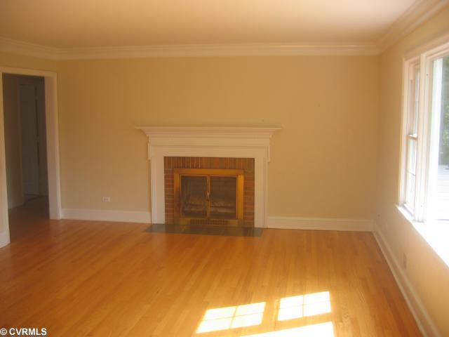 2852 Morgantown Road Charlottesville, VA 22903 - Photo 3 of 8 Junior Office - can be used as bedroom