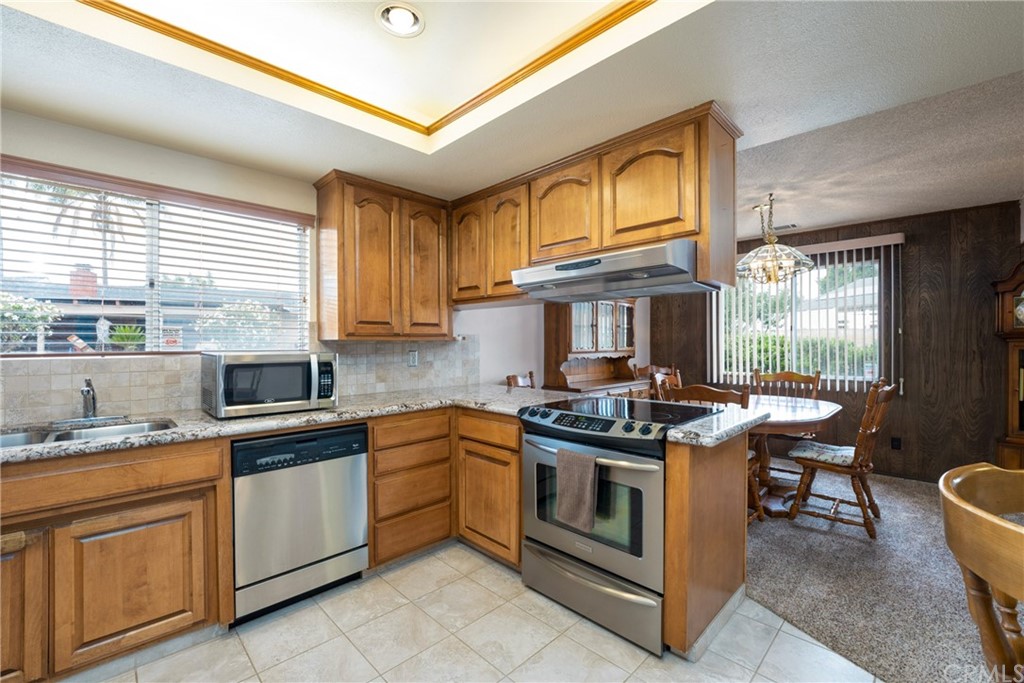 1309 Ridge Road Vista, CA 92081 - Photo 11 of 38