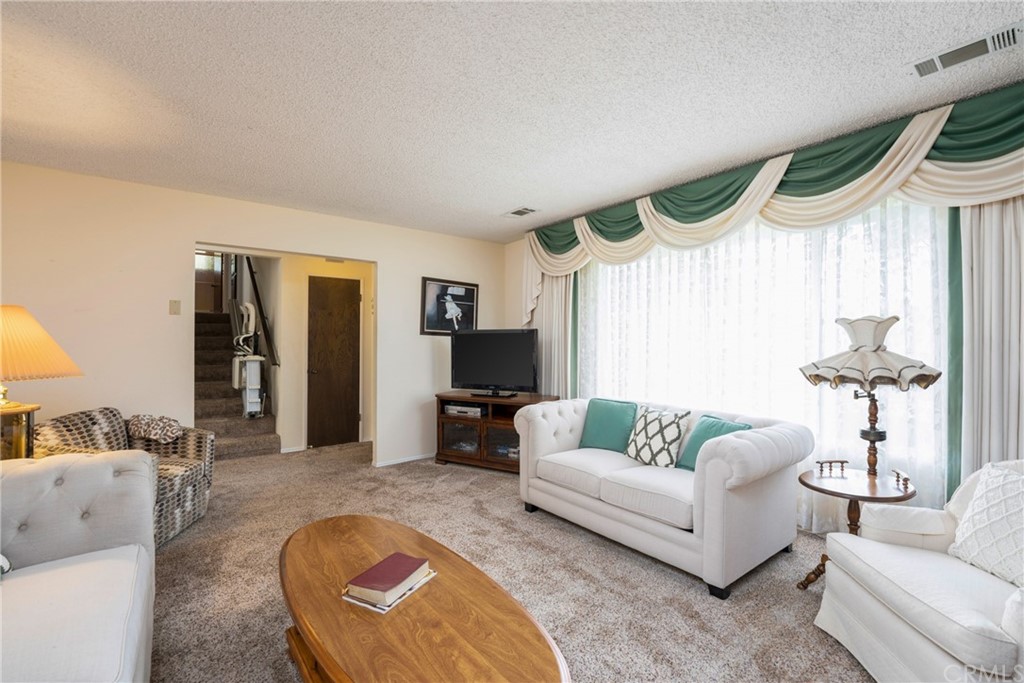 1309 Ridge Road Vista, CA 92081 - Photo 15 of 38