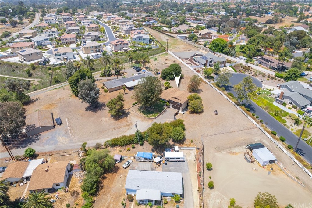 1309 Ridge Road Vista, CA 92081 - Photo 4 of 38