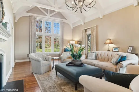 $3,349,500 | 65 Round Barn Road, Barrington Hills, IL 60010