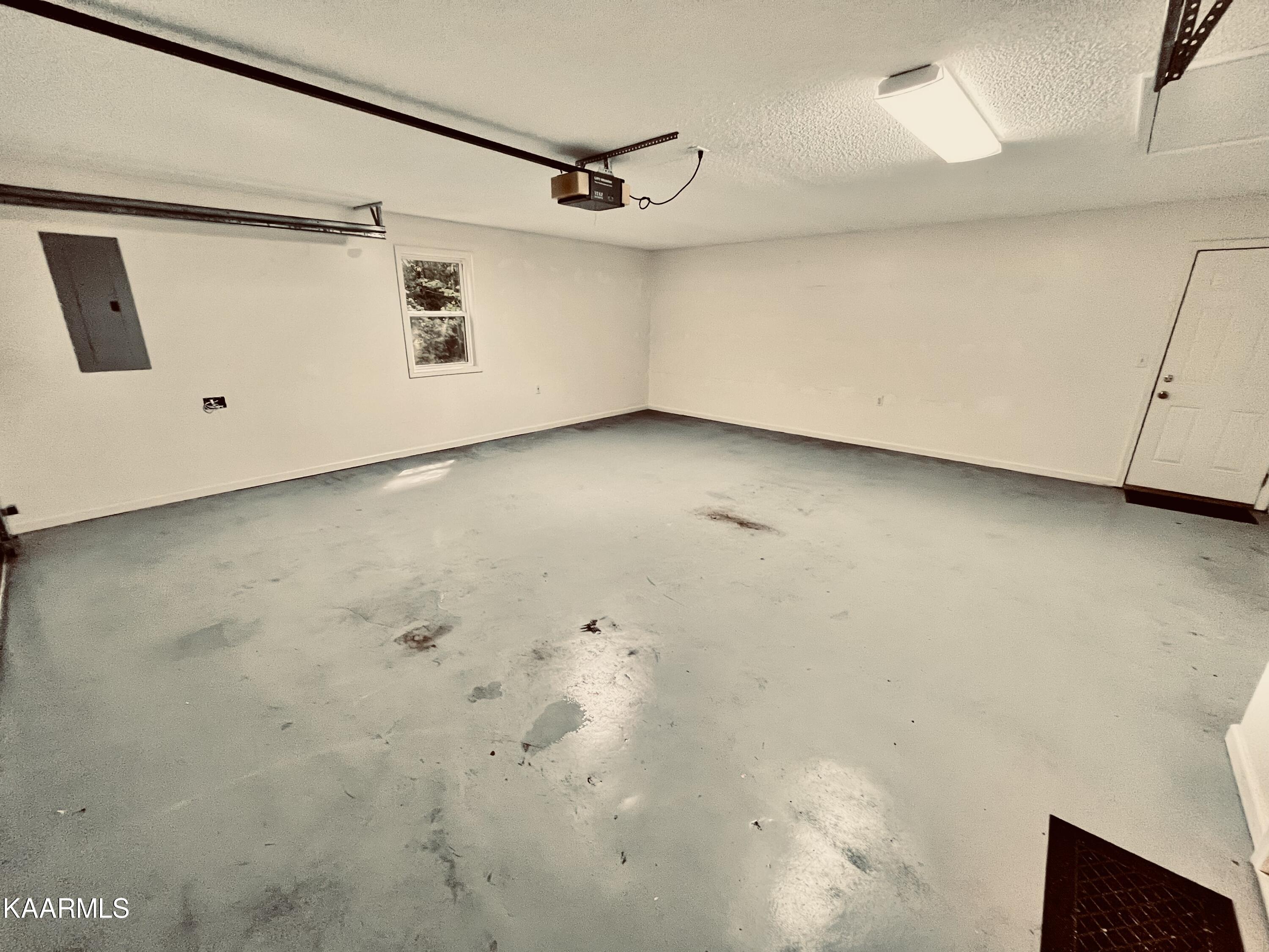 519 Yonside Drive Sparta, TN 38583 - Photo 23 of 27 833B6F5D-327F-4463-87EC-AB1B3AD0488E_1_2