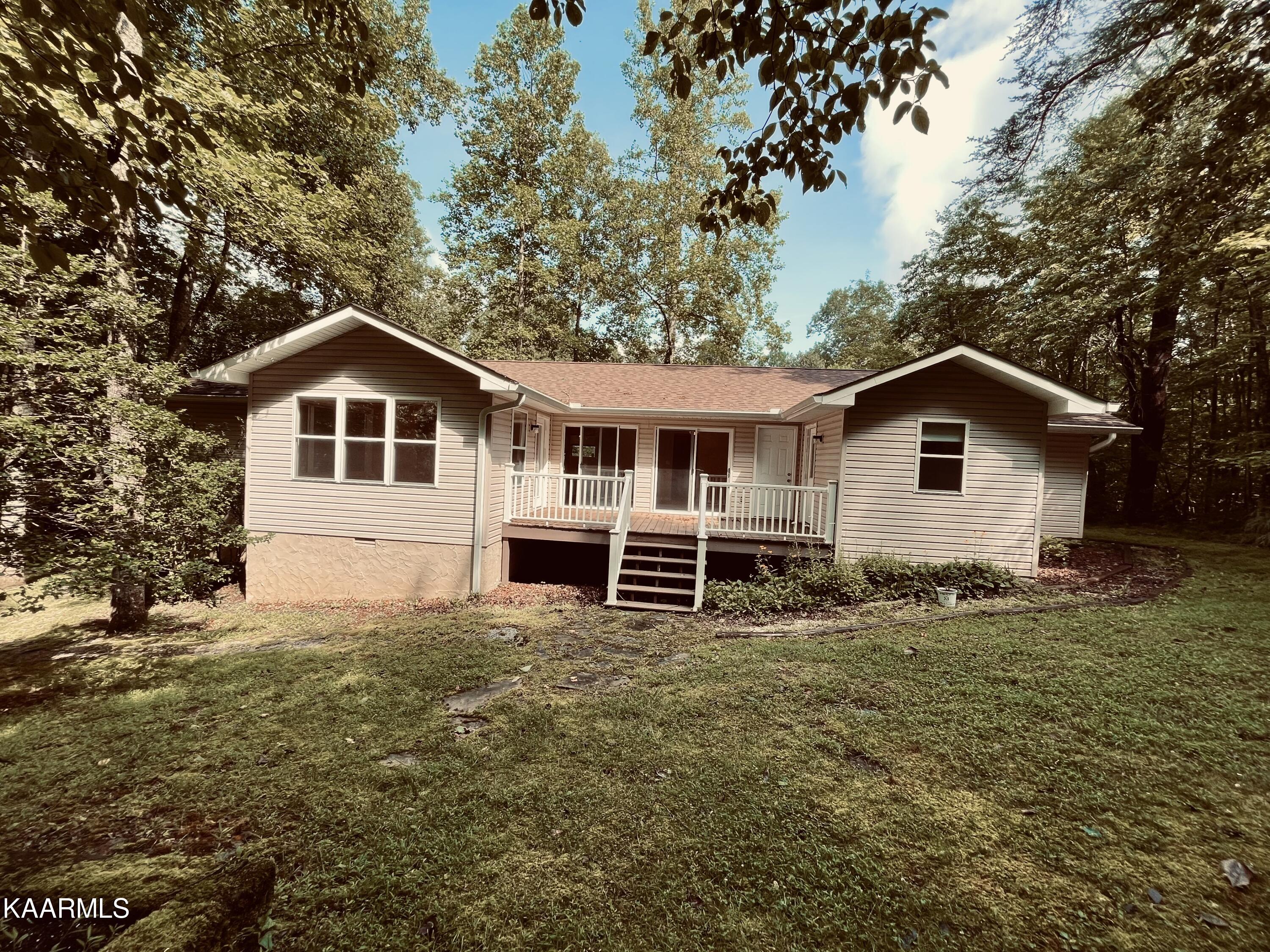 519 Yonside Drive Sparta, TN 38583 - Photo 27 of 27 D1F1F8BF-55C0-48D9-84BC-58274437B840_1_2