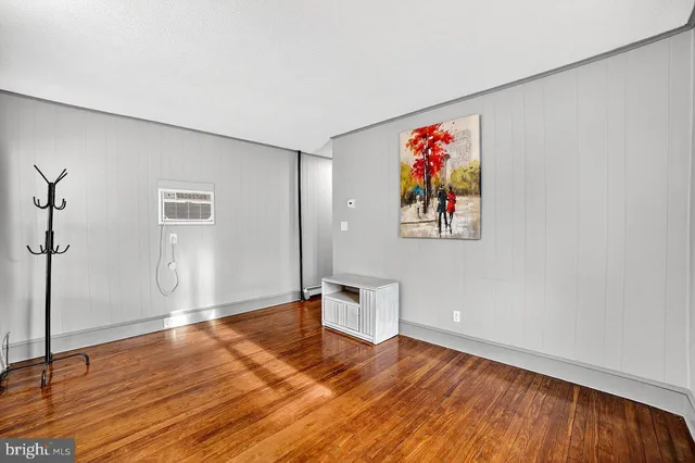 $1,800 | 18 Myrtle Avenue, Unit 1, Lawrence Township, NJ 08648