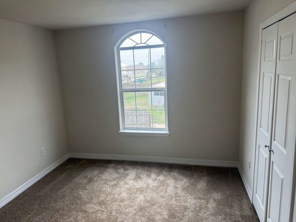 1675 Hugh Road, Unit B Houston, TX 77067 - Photo 5 of 13