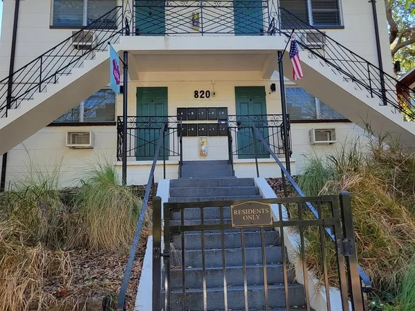 $1,195 | 820 8th Avenue South, Unit E, St. Petersburg, FL 33701