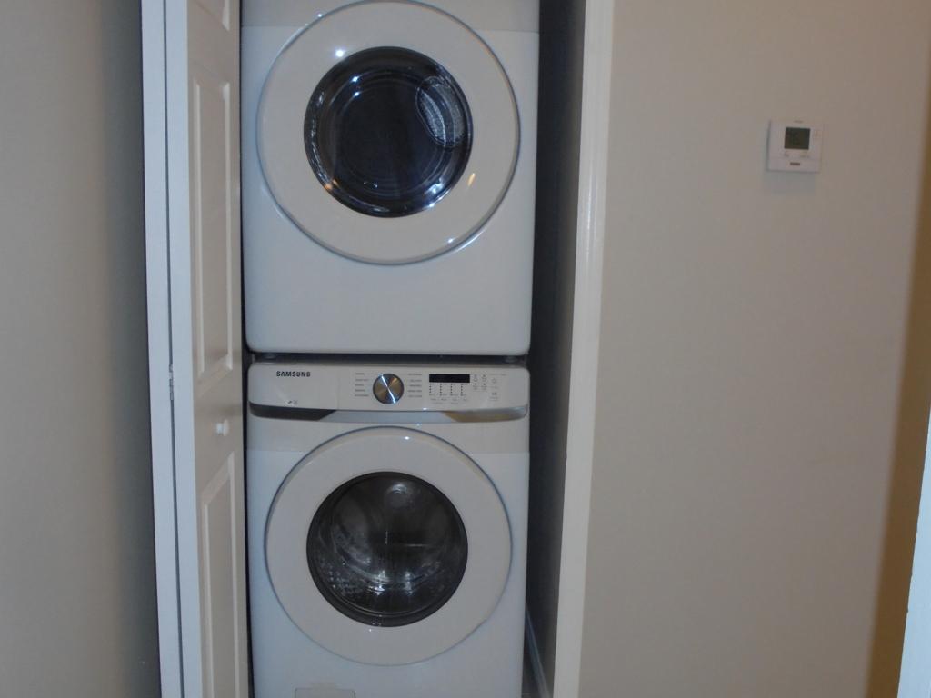 4009 Gator Trace Road Fort Pierce, FL 34982 - Photo 30 of 44 INSIDE LAUNDRY FULL SIZE