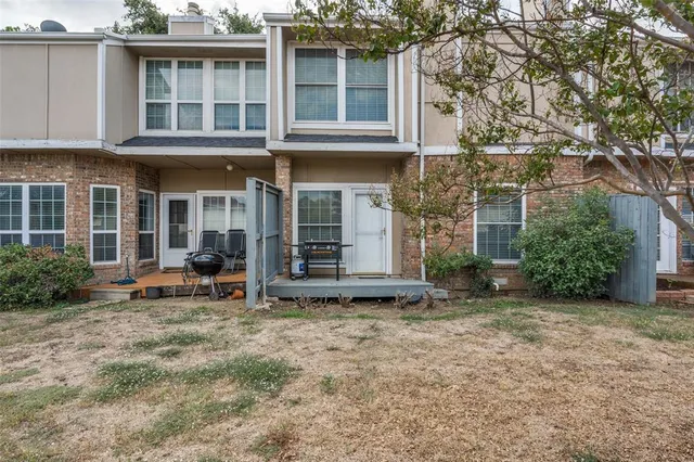 $1,800 | 2409 Northlake Court, Irving, TX 75038