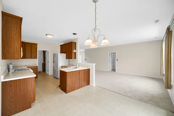 $289,900 | 1390 Mackinaw Place, Schererville, IN 46375