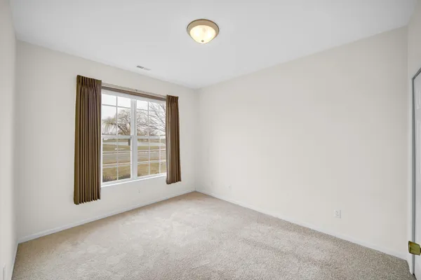 $289,900 | 1390 Mackinaw Place, Schererville, IN 46375