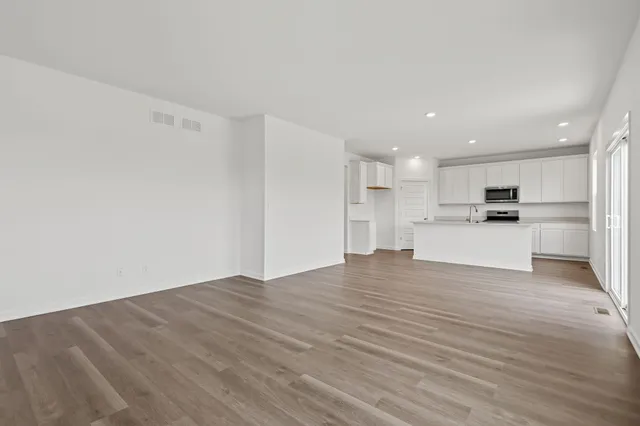 $374,990 | 152 Cressmoor Boulevard, Hobart, IN 46342