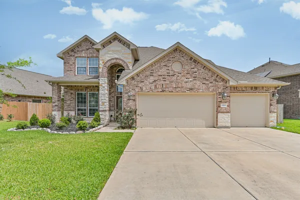 $399,000 | 23213 Zinfandel Drive, Alvin, TX 77511