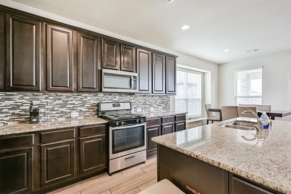 $399,000 | 23213 Zinfandel Drive, Alvin, TX 77511