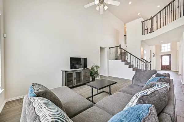 $399,000 | 23213 Zinfandel Drive, Alvin, TX 77511