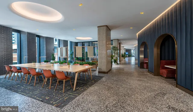 $3,175 | 4710 Elm Street, Unit 1BE1213, Bethesda, MD 20814