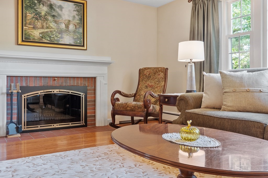 4 Fernwood Road Acton, MA 01720 - Photo 5 of 36 Gallery Image 5