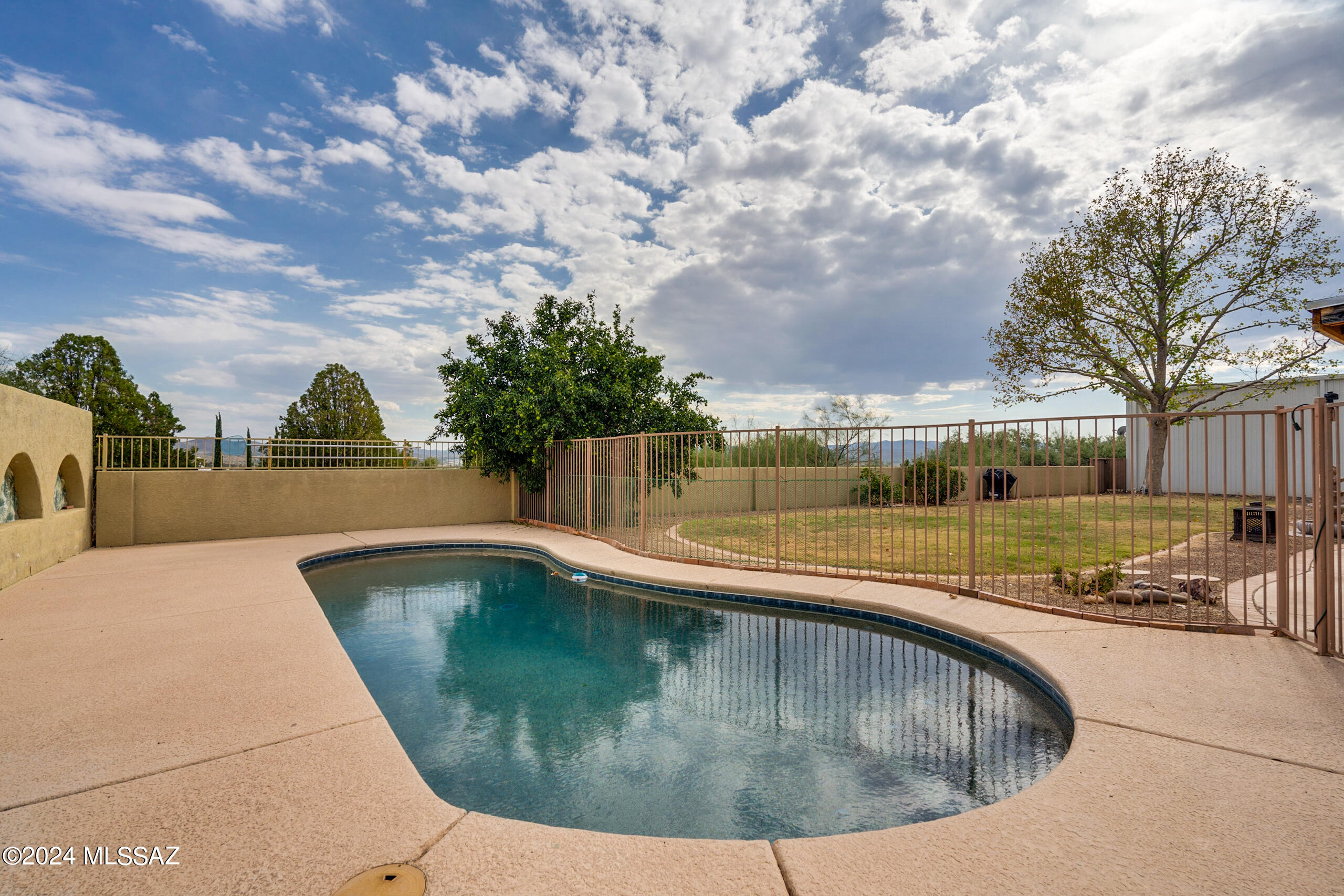 413 Hopkins Street Rio Rico, AZ 85648 - Photo 32 of 36