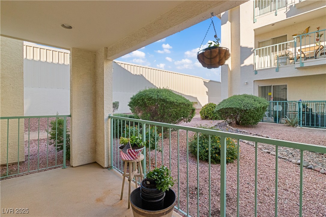 3550 Bay Sands Drive, Unit 1050 Laughlin, NV 89029 - Photo 22 of 71 View of covered patio