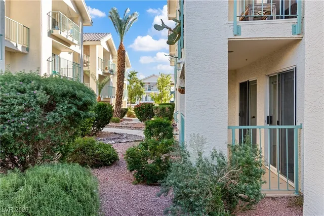 $114,900 | 3550 Bay Sands Drive, Unit 1050, Laughlin, NV 89029