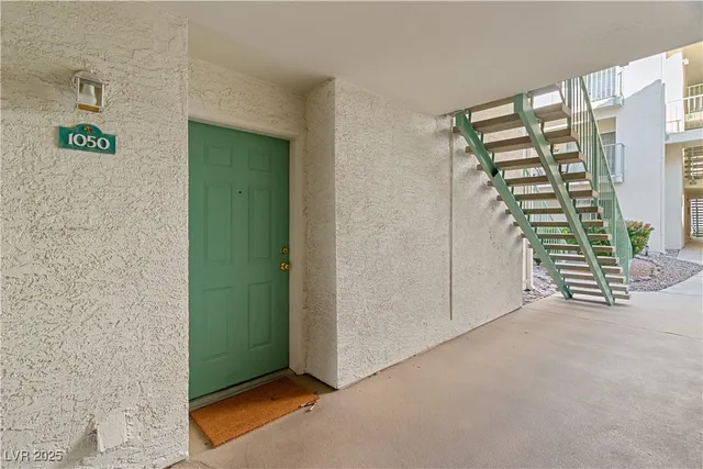 $114,900 | 3550 Bay Sands Drive, Unit 1050, Laughlin, NV 89029
