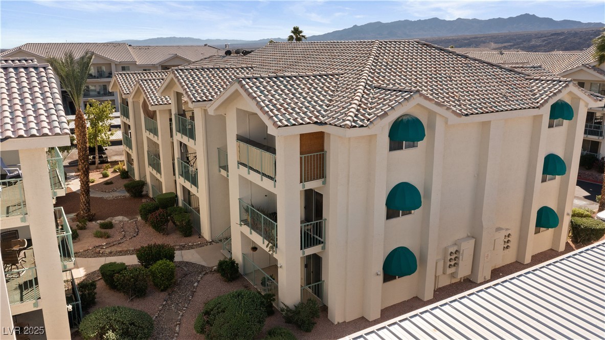 3550 Bay Sands Drive, Unit 1050 Laughlin, NV 89029 - Photo 38 of 71 View of the ground floor home's building and the gated South Bay community