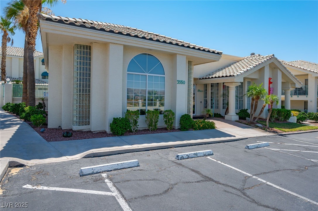 3550 Bay Sands Drive, Unit 1050 Laughlin, NV 89029 - Photo 46 of 71 View of the South Bay Community Clubhouse