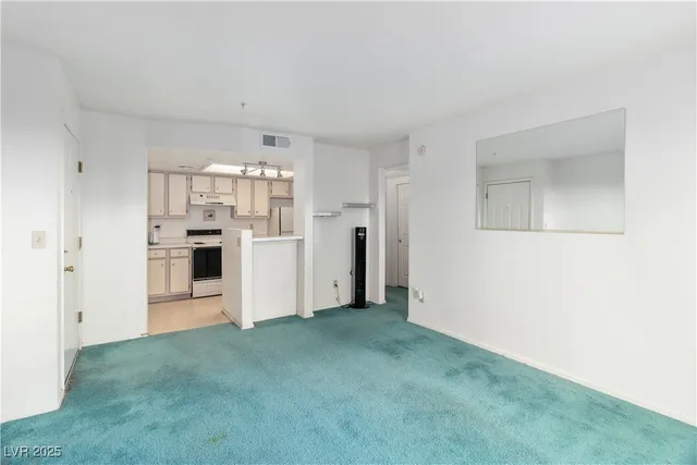 $114,900 | 3550 Bay Sands Drive, Unit 1050, Laughlin, NV 89029