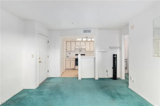 $114,900 | 3550 Bay Sands Drive, Unit 1050, Laughlin, NV 89029