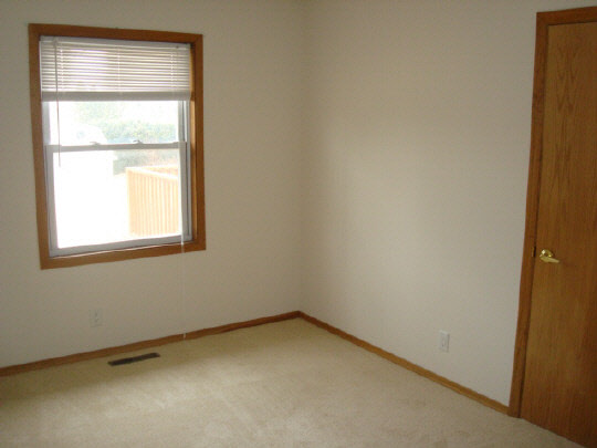 11708 Cedarbrook Road Roscoe, IL 61073 - Photo 10 of 11 Gallery Image 10