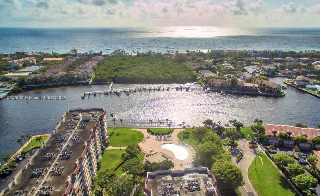 859 Jeffery Street, Unit 201 Boca Raton, FL 33487 - Photo 4 of 33 an aerial view of multiple house
