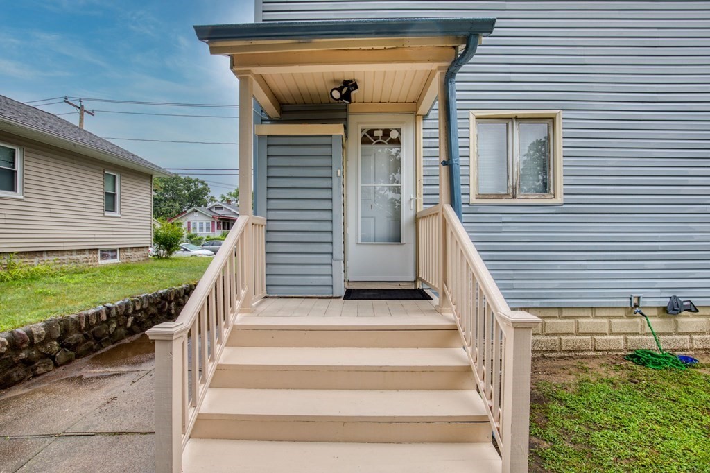 216 Jasper Street Springfield, MA 01109 - Photo 28 of 33