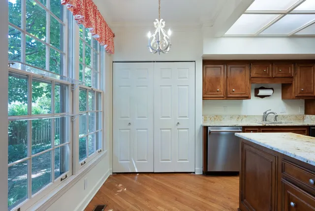 $899,000 | 505 Brighton Place, Nashville, TN 37205