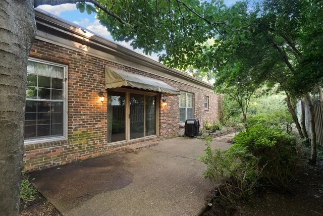 $899,000 | 505 Brighton Place, Nashville, TN 37205