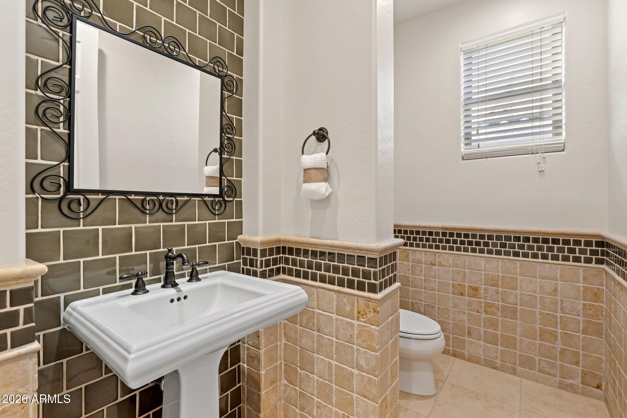 3660 East Maffeo Road Phoenix, AZ 85050 - Photo 18 of 68 10-web-or-mls-DSC_5010