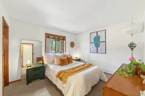 $1,100,000 | 14570 Tyrol Road, Truckee, CA 96161