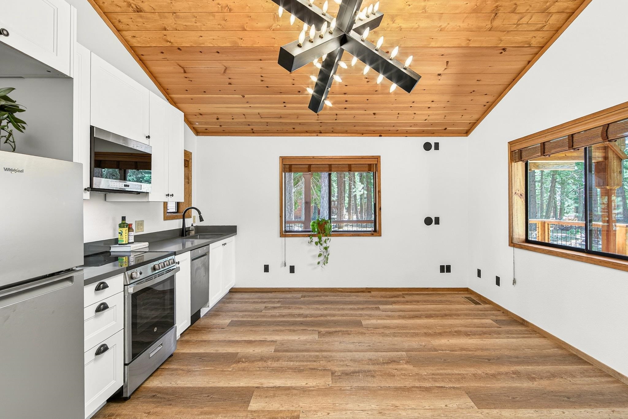 14570 Tyrol Road Truckee, CA 96161 - Photo 20 of 28